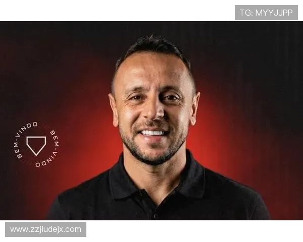 拉菲尼亚积极参与慈善活动,展现球员社会责任感 拉菲尼亚积极参与慈善活动,展现球员社会责任感