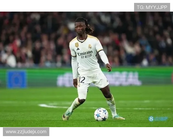 卡马文加改踢边后卫是否浪费其中场全能价值? 卡马文加改踢边后卫是否浪费其中场全能价值?