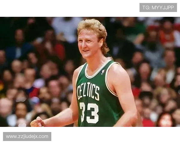 对比库里三届MVP拉里伯德以组织无球拉开差距